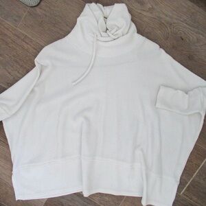 Elegant Cream Turtleneck Sweater
